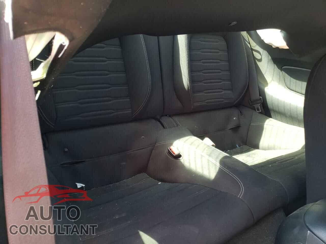 FORD MUSTANG 2016 - 1FA6P8TH8G5225856