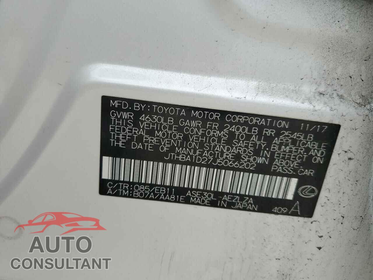 LEXUS IS 2018 - JTHBA1D27J5066202