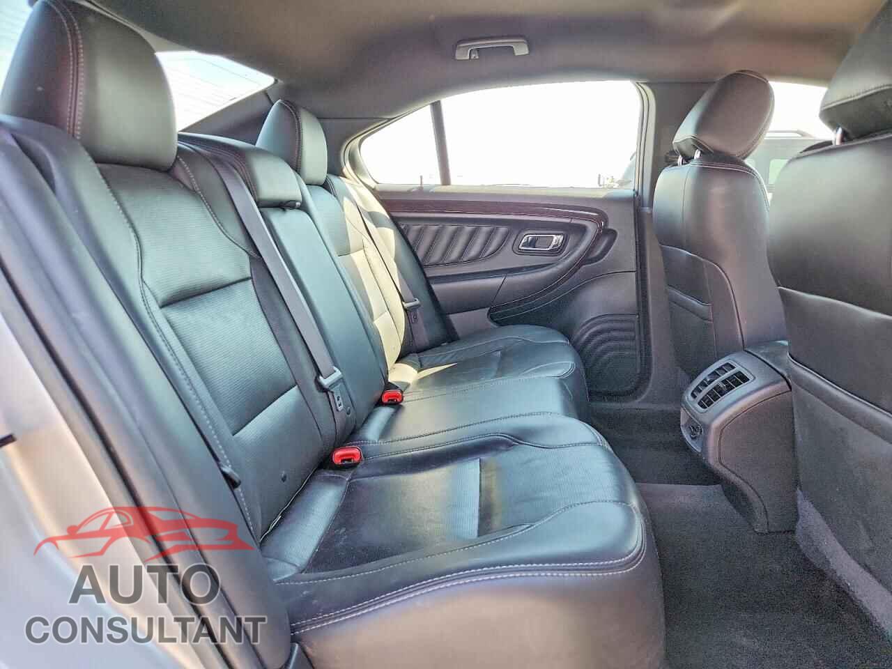 FORD TAURUS 2015 - 1FAHP2F88FG134204
