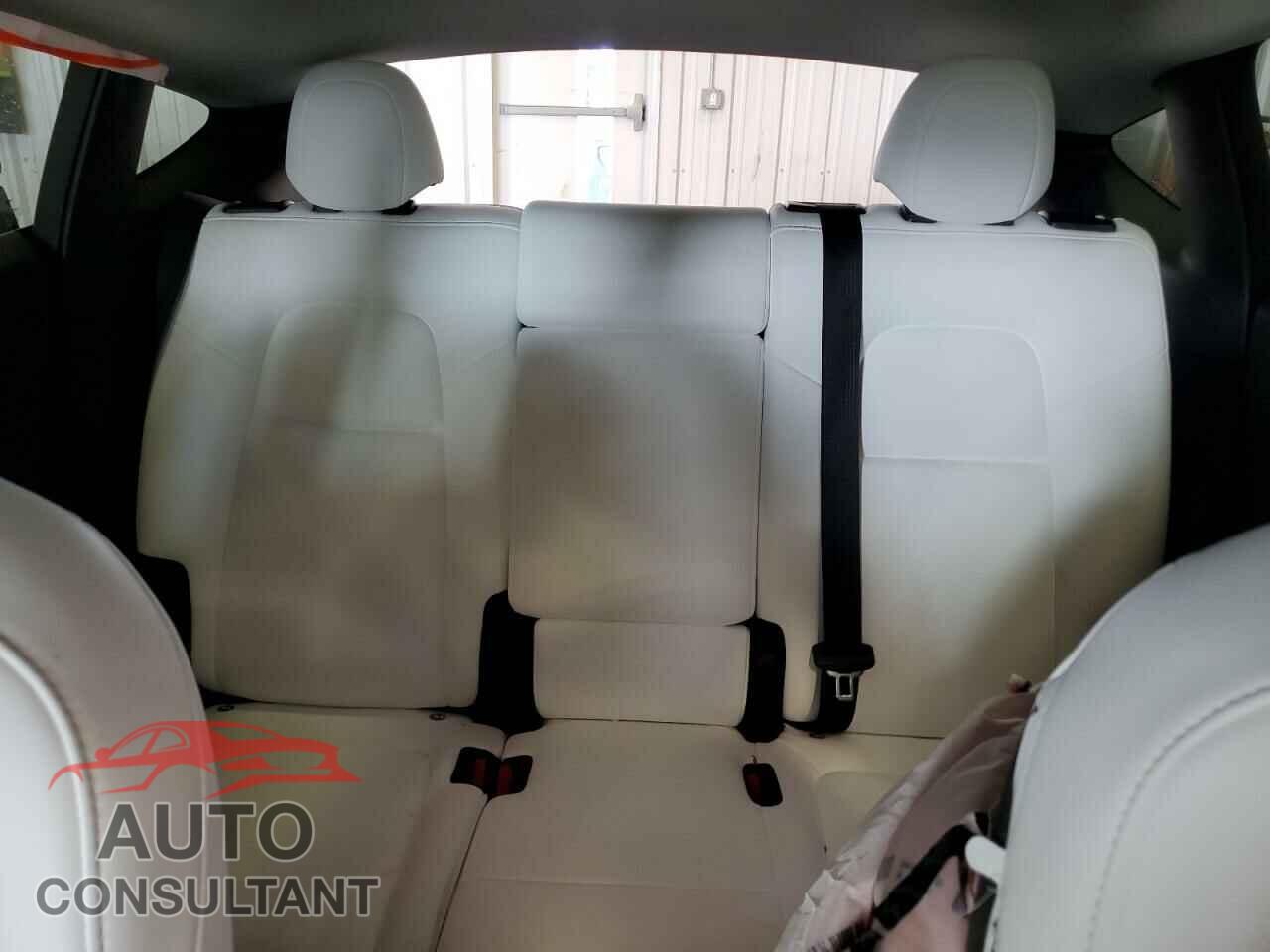 TESLA MODEL Y 2023 - 7SAYGAEE9PF980013