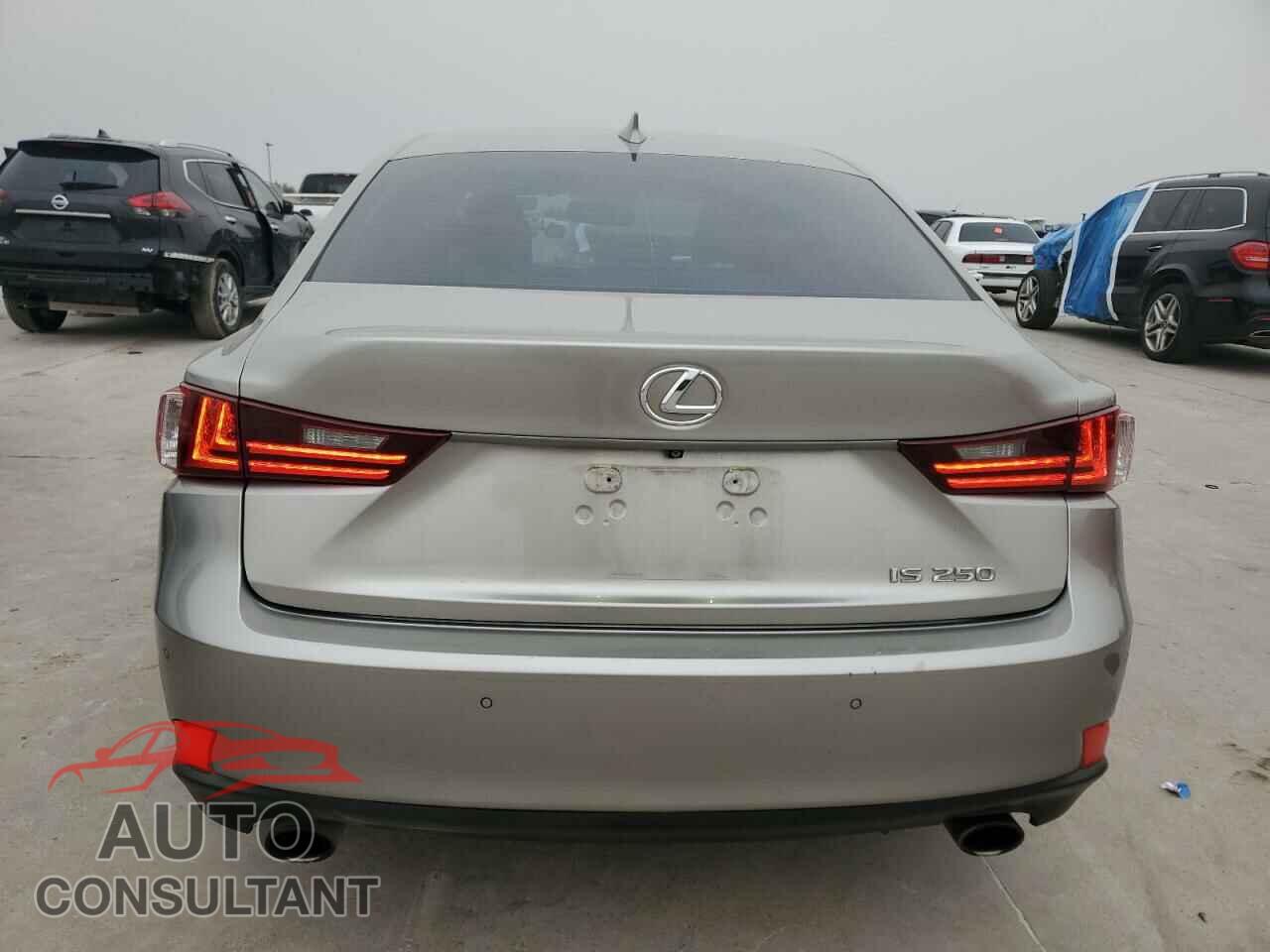 LEXUS IS 2014 - JTHBF1D23E5040123