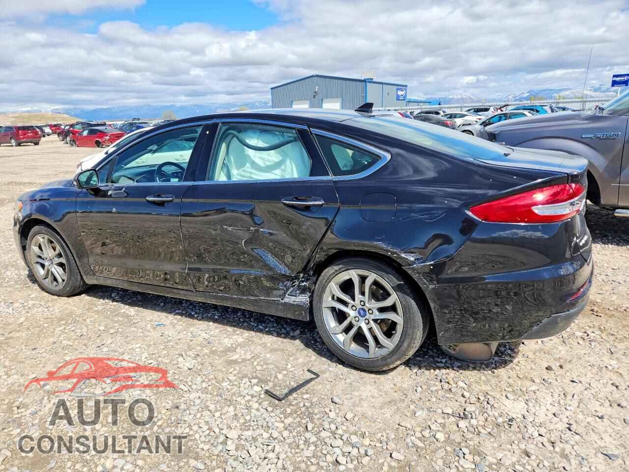 FORD FUSION 2019 - 3FA6P0CD2KR137874