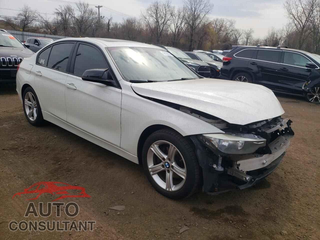 BMW 3 SERIES 2014 - WBA3C3C52EF986839