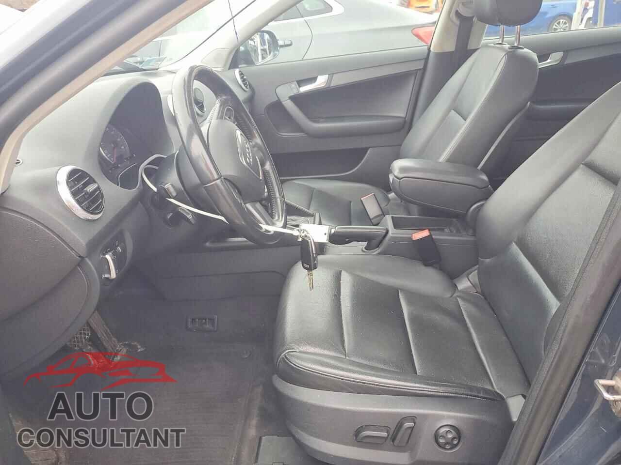 AUDI A3 2012 - WAUBEAFM0CA151801