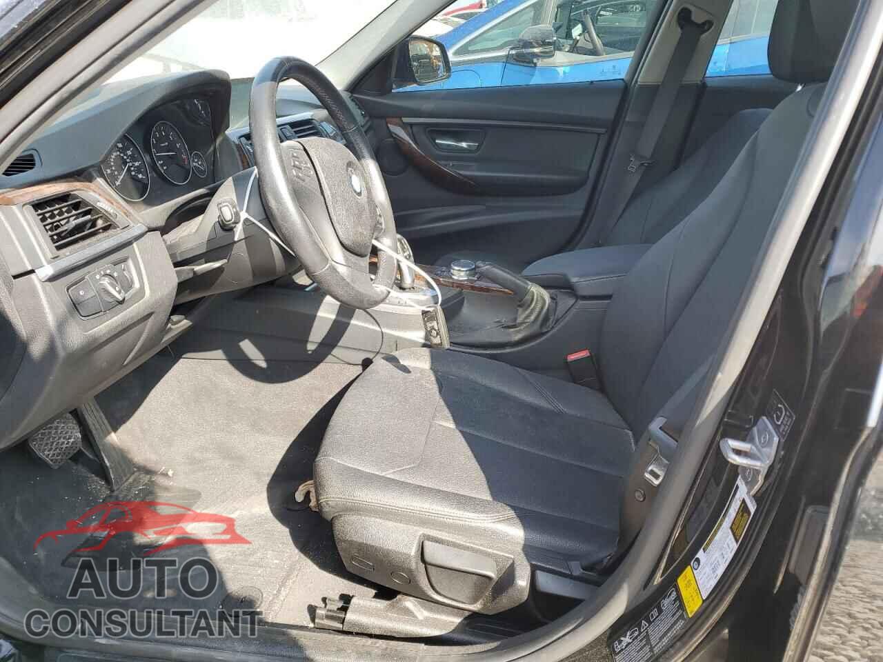 BMW 3 SERIES 2015 - WBA3C3G58FNT53103