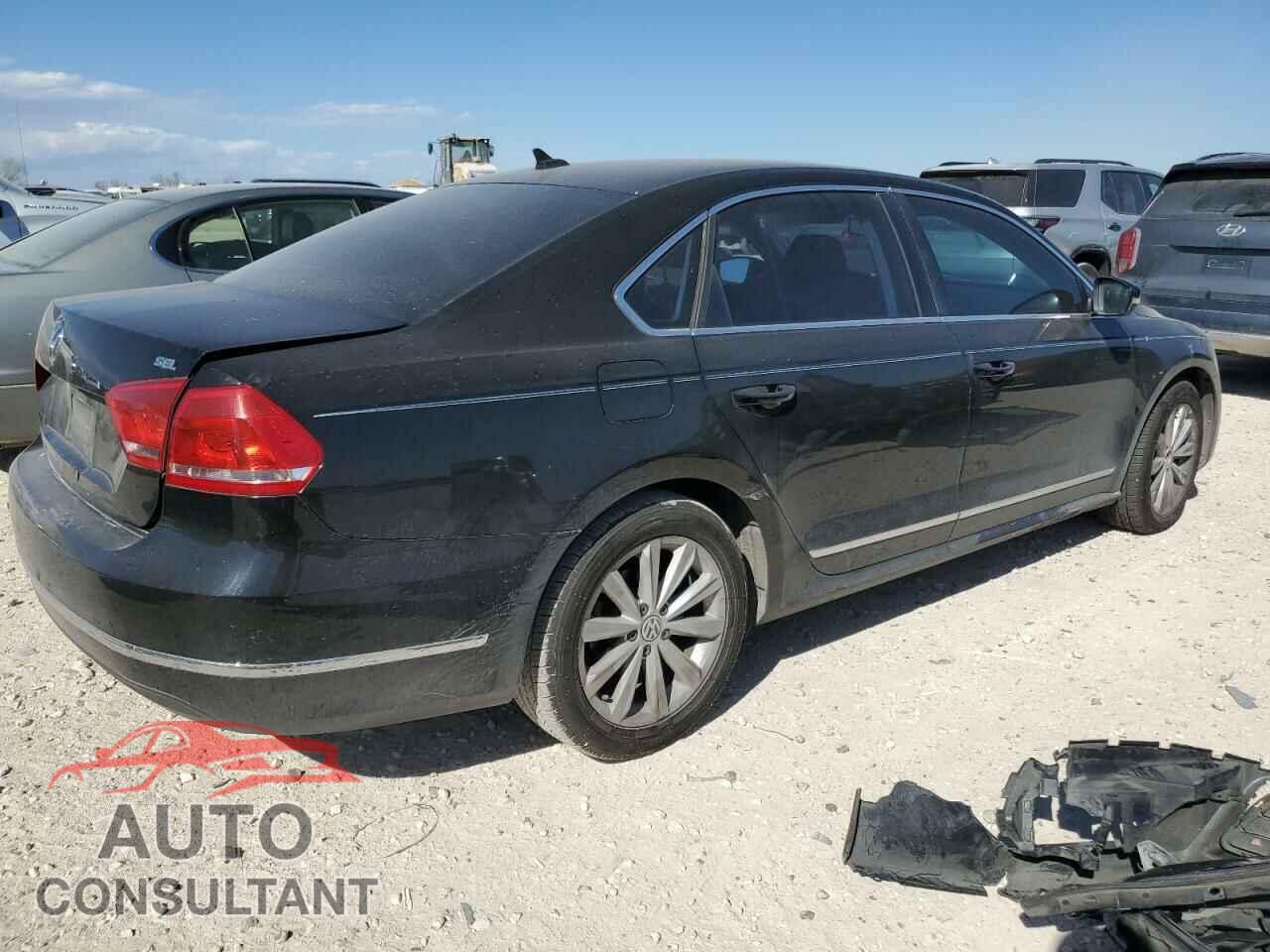 VOLKSWAGEN PASSAT 2013 - 1VWCH7A30DC002386
