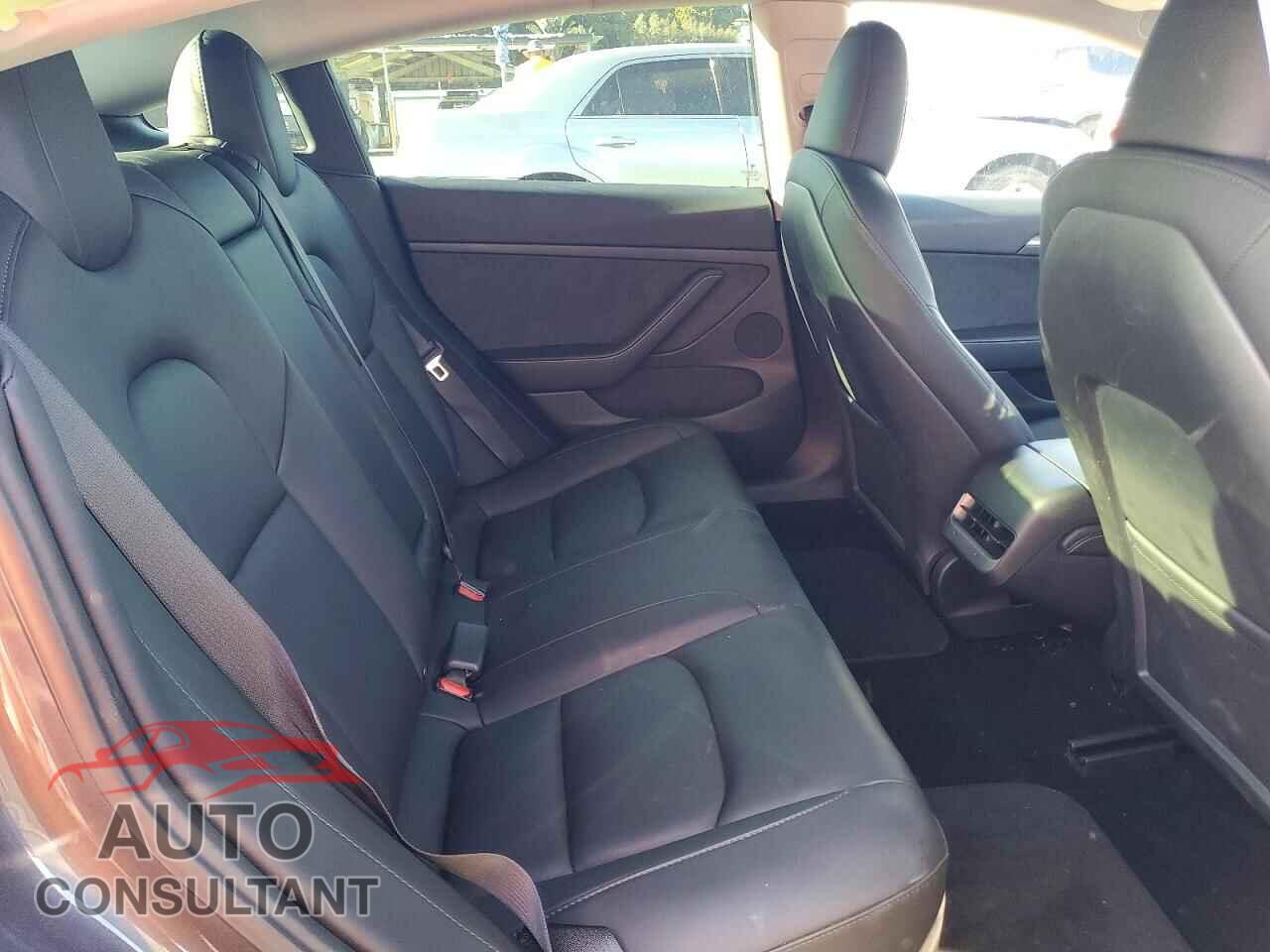 TESLA MODEL 3 2023 - 5YJ3E1EA5PF676560