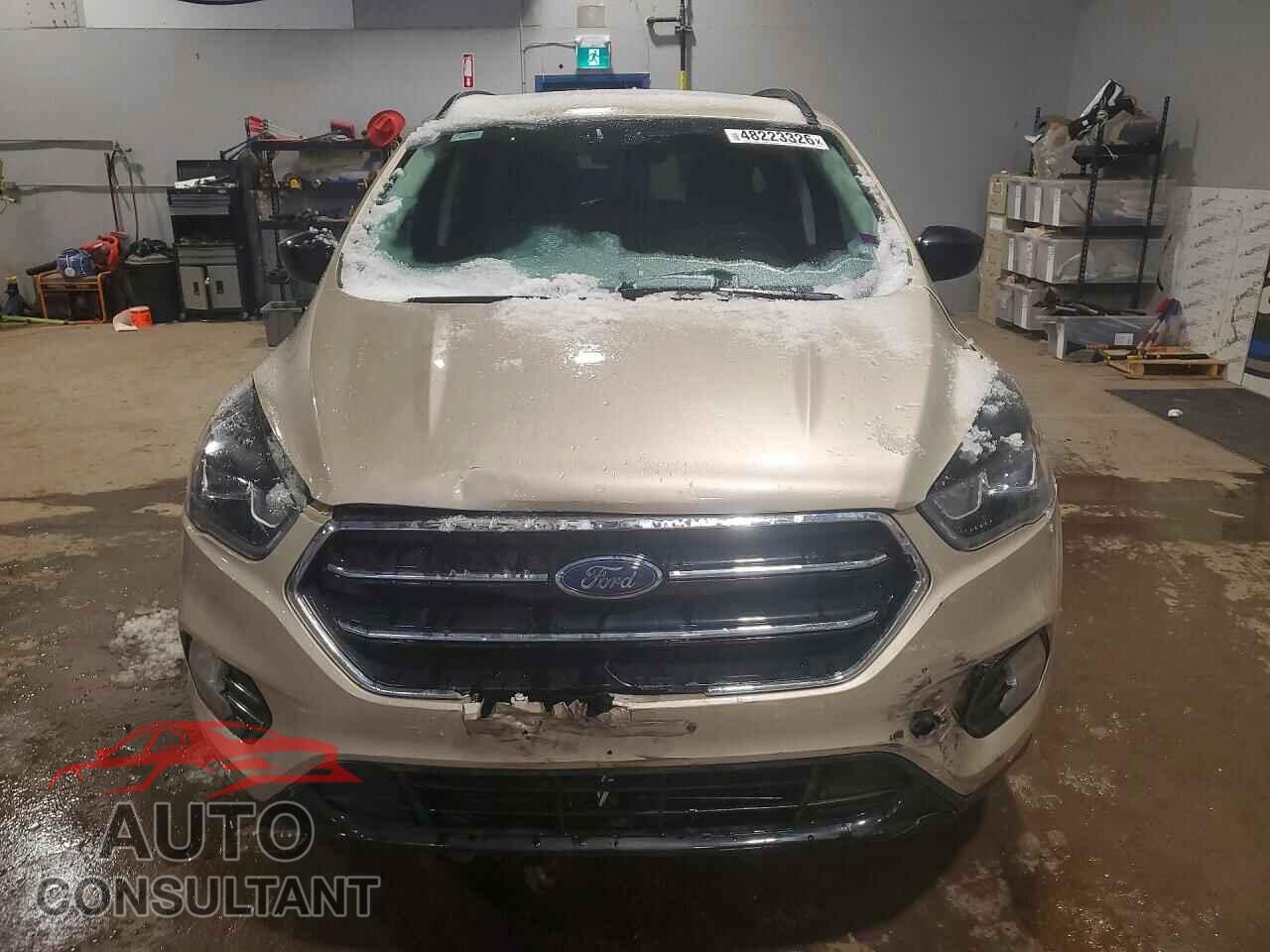 FORD ESCAPE 2017 - 1FMCU0GD3HUE99497