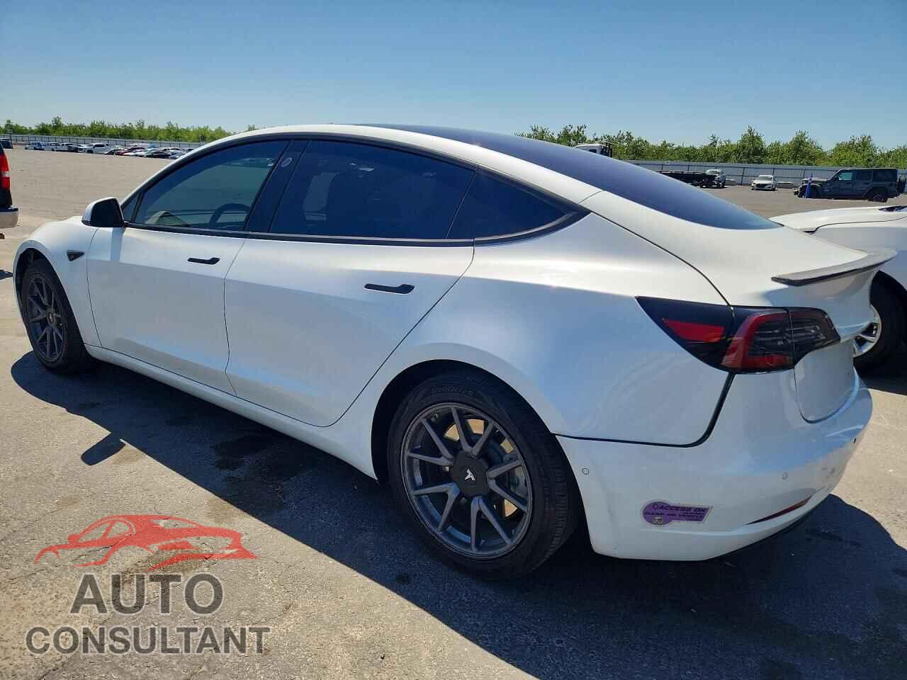 TESLA MODEL 3 2018 - 5YJ3E1EA5JF026165