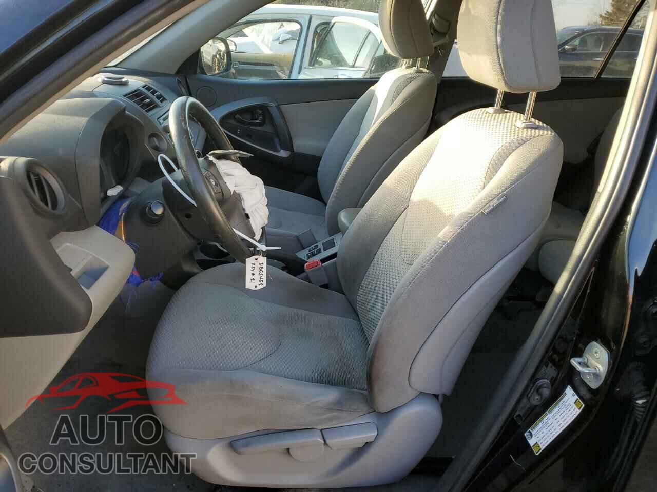 TOYOTA RAV4 2012 - 2T3ZF4DV5CW130598
