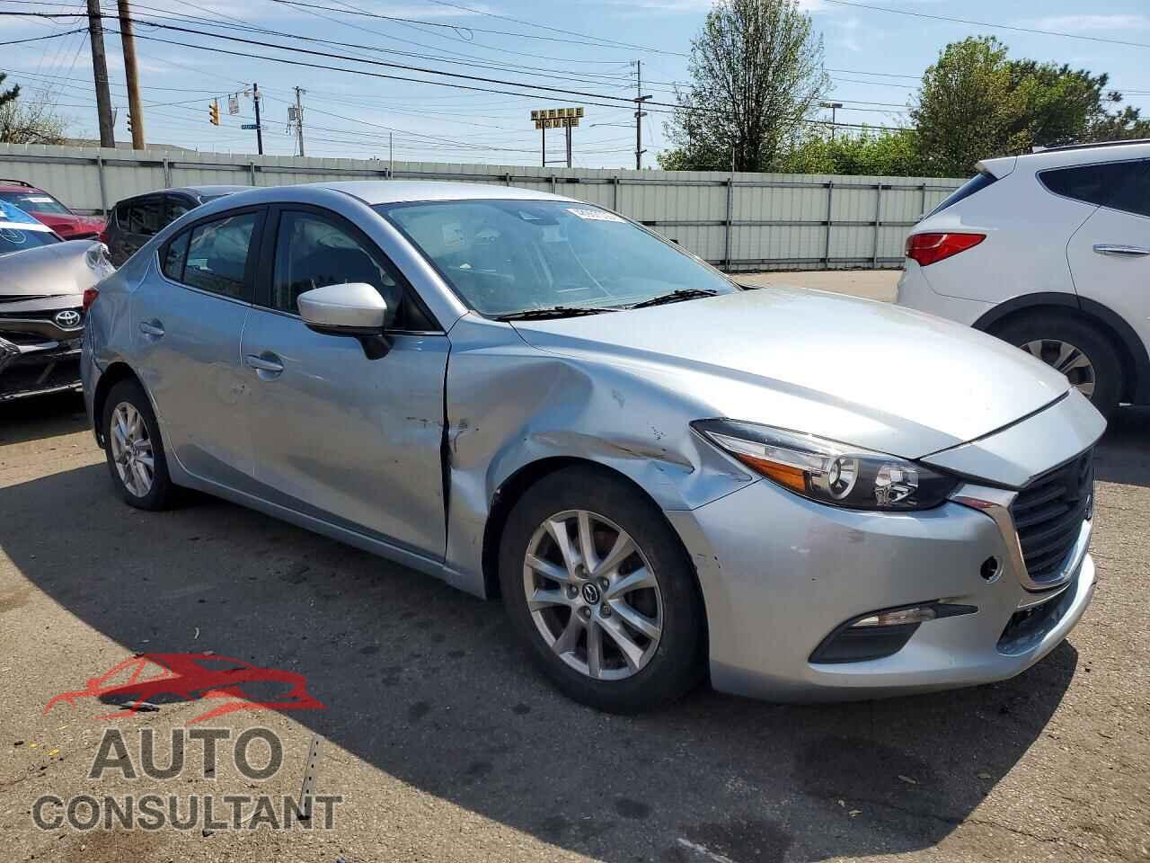 MAZDA 3 2018 - 3MZBN1U75JM232595