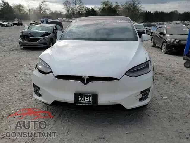 TESLA MODEL X 2020 - 5YJXCDE29LF305185