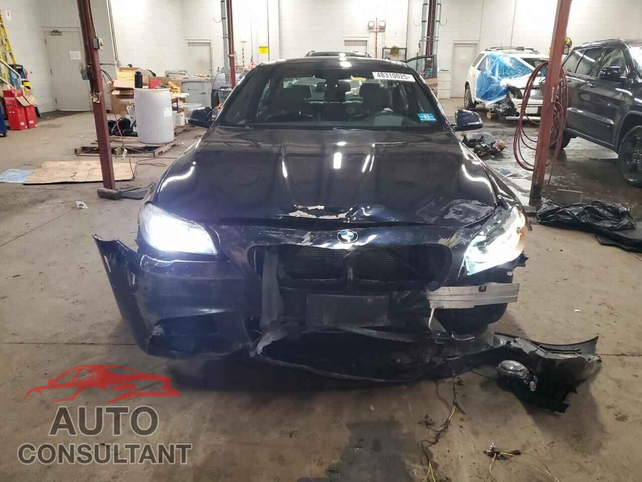 BMW 5 SERIES 2015 - WBAFV3C51FD687119