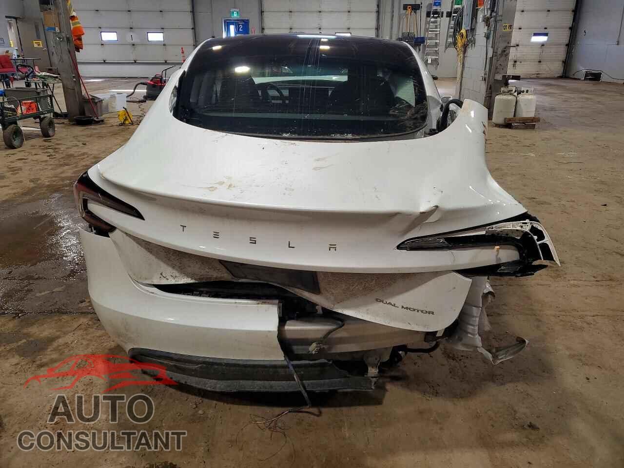 TESLA MODEL 3 2024 - LRW3E7EB9RC086869