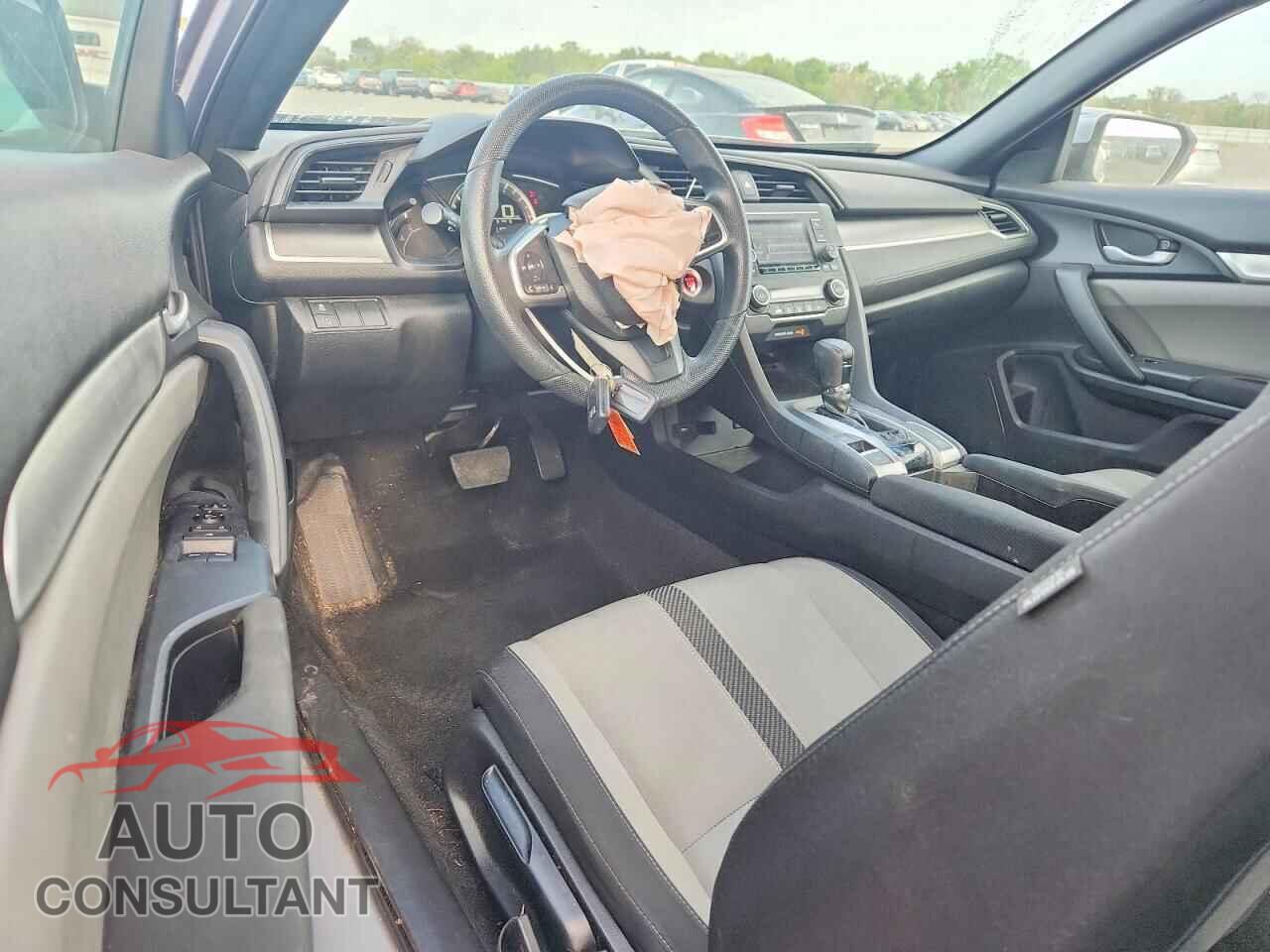 HONDA CIVIC 2018 - 2HGFC4B05JH308060