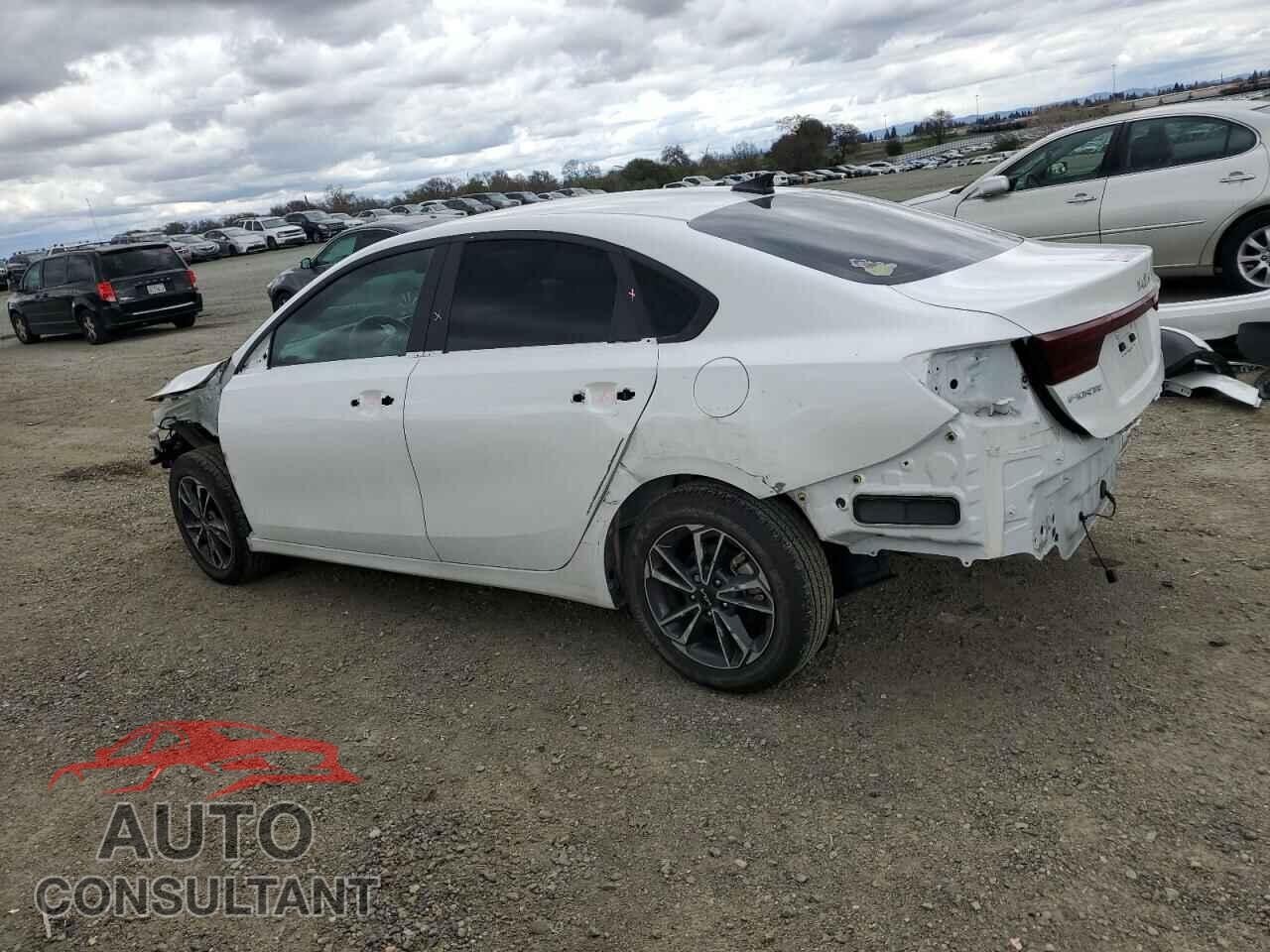 KIA FORTE 2024 - 3KPF24AD9RE727445