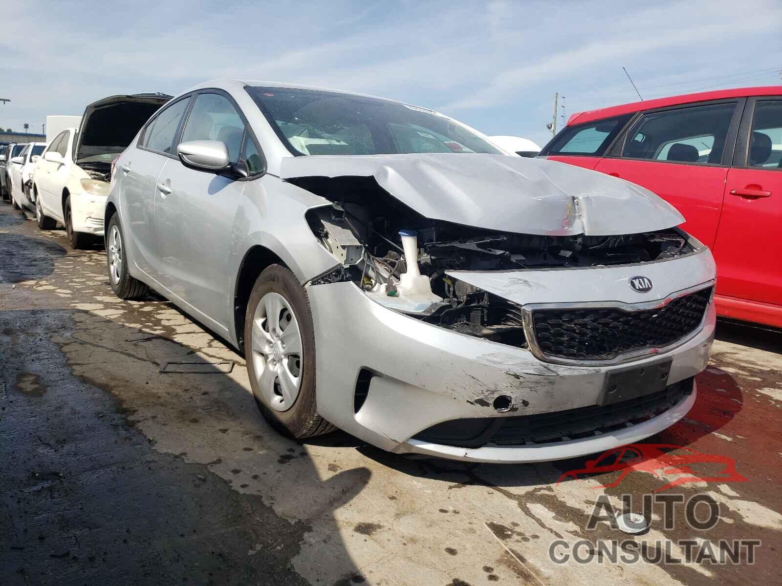 KIA FORTE 2018 - 3KPFL4A75JE175986
