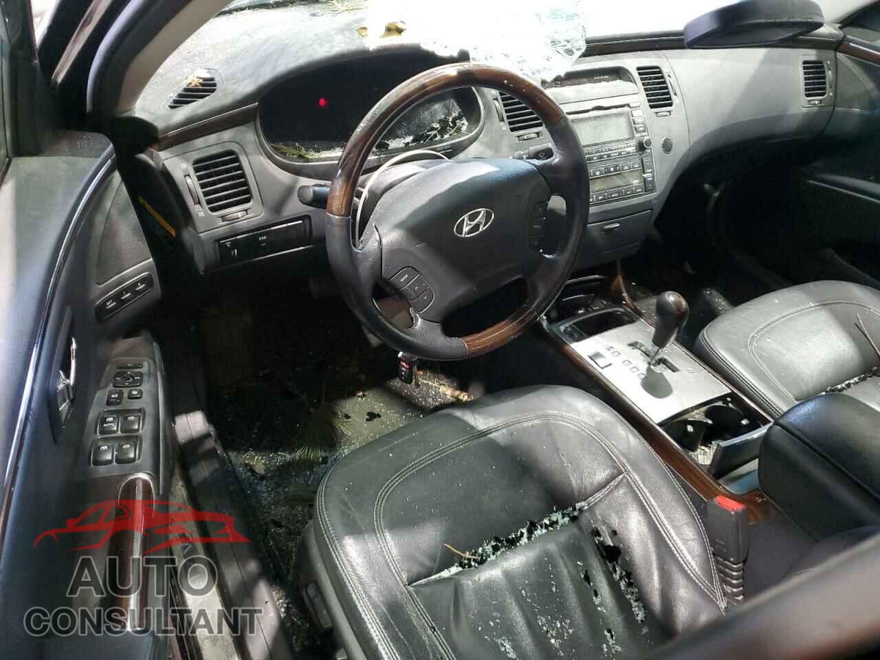 HYUNDAI AZERA 2011 - KMHFC4DF1BA544460