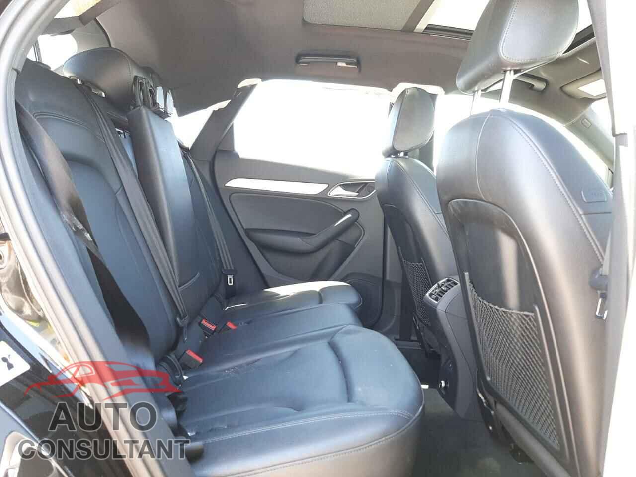 AUDI Q3 2018 - WA1BCCFS1JR022526