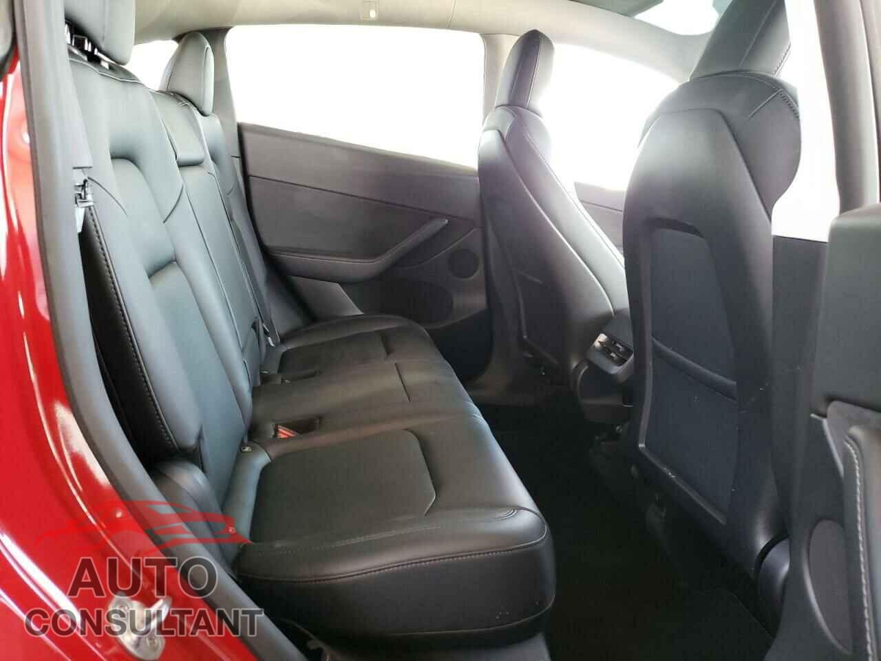 TESLA MODEL Y 2022 - 7SAYGDEE2NF386717