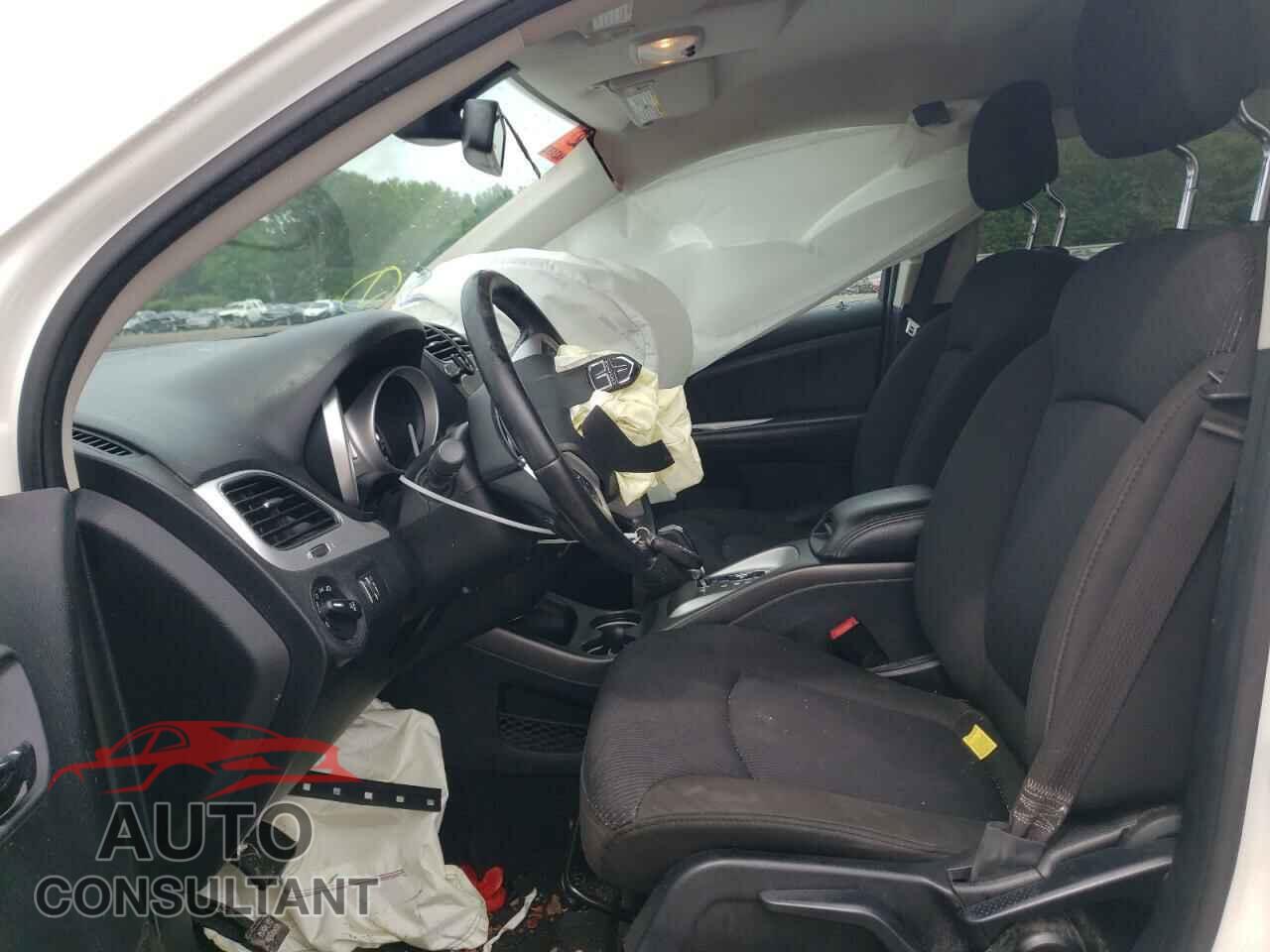 DODGE JOURNEY 2019 - 3C4PDCBB4KT779377