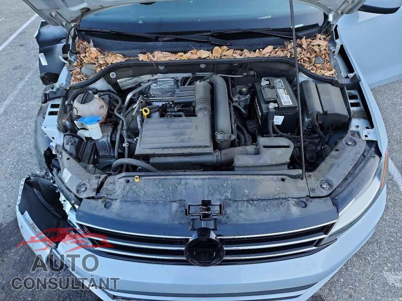 VOLKSWAGEN JETTA 2017 - 3VW2B7AJ1HM359690