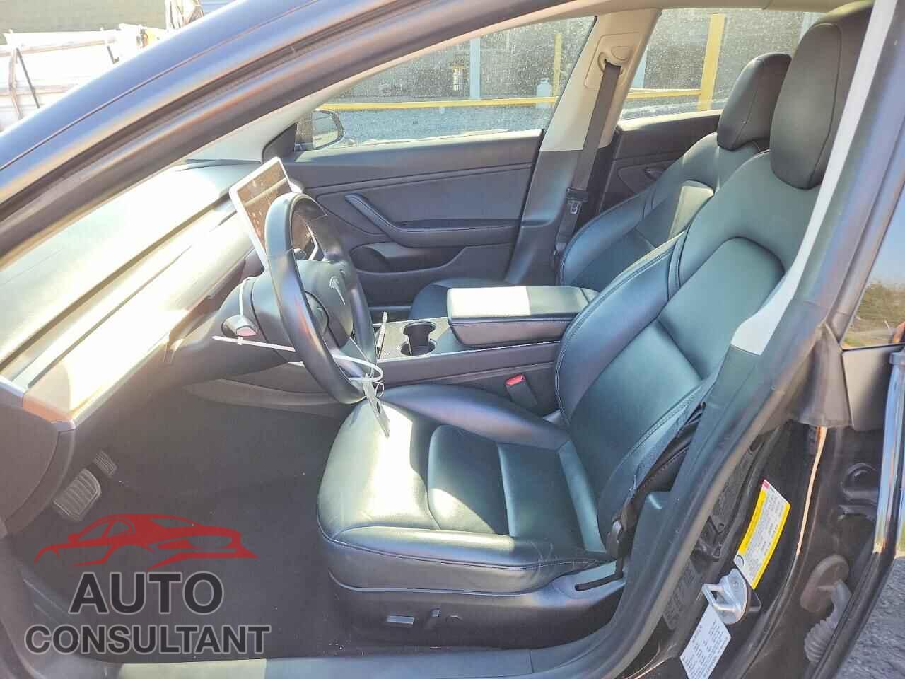TESLA MODEL 3 2019 - 5YJ3E1EA0KF296664