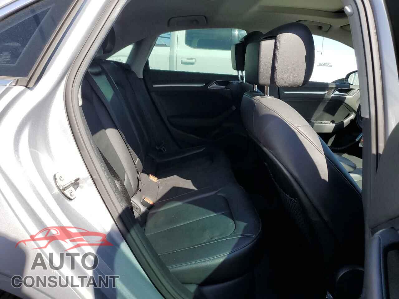 AUDI A3 2015 - WAUEFGFF7F1085220