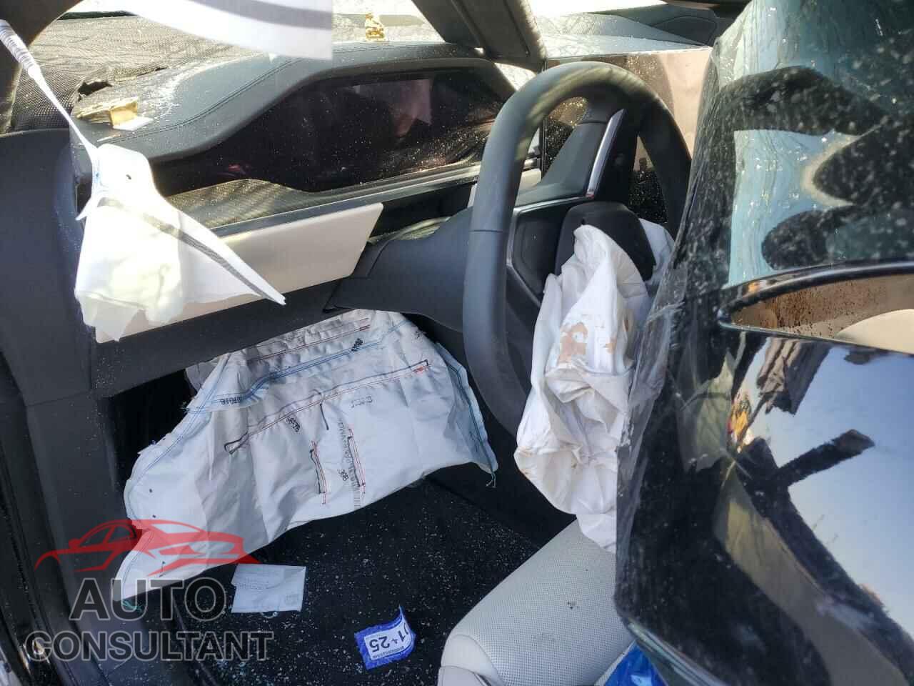 TESLA MODEL X 2023 - 7SAXCBE66PF429124