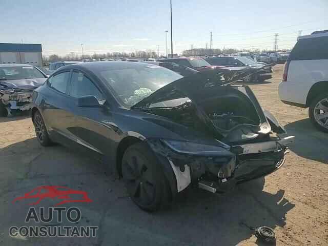 TESLA MODEL 3 2025 - 5YJ3E1EA5SF953829