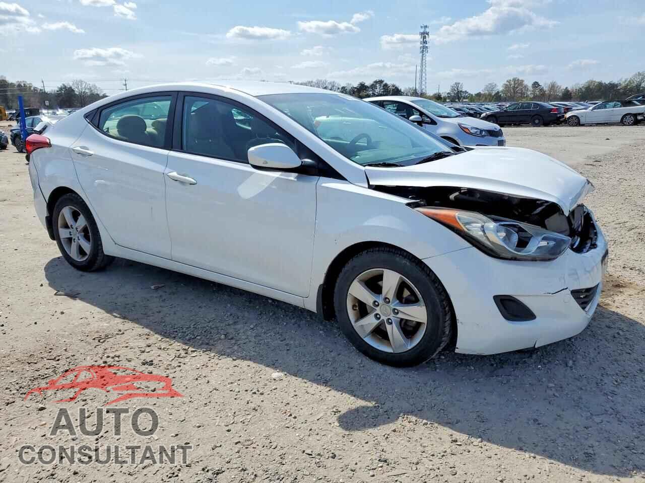 HYUNDAI ELANTRA 2013 - 5NPDH4AE7DH282786