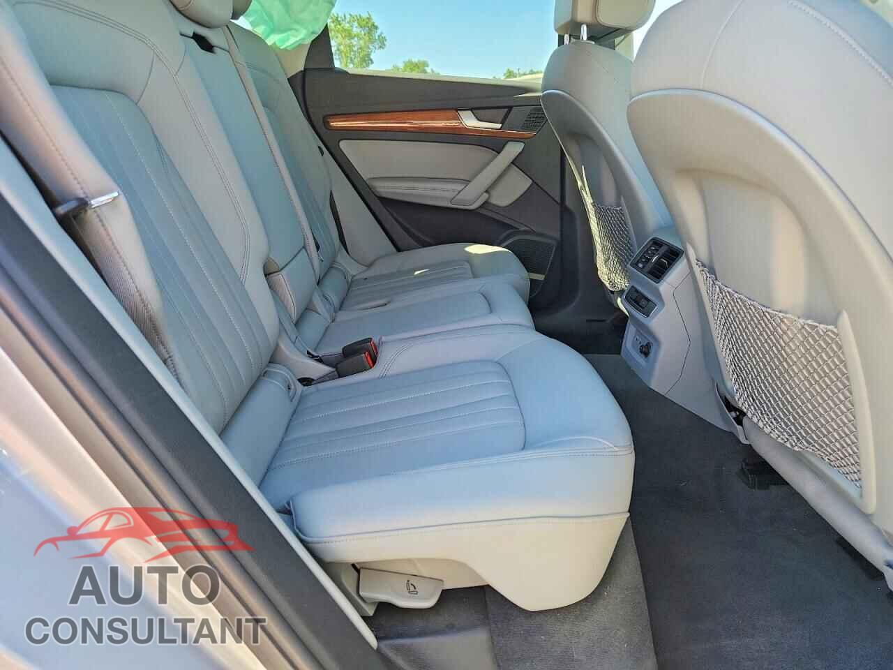AUDI Q5 2021 - WA1BAAFY3M2045009