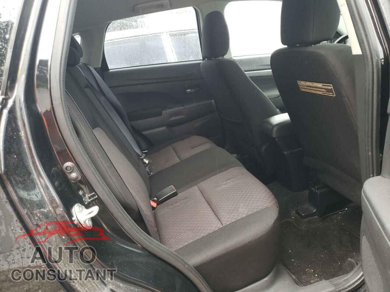 MITSUBISHI OUTLANDER 2017 - JA4AP3AUXHZ012306