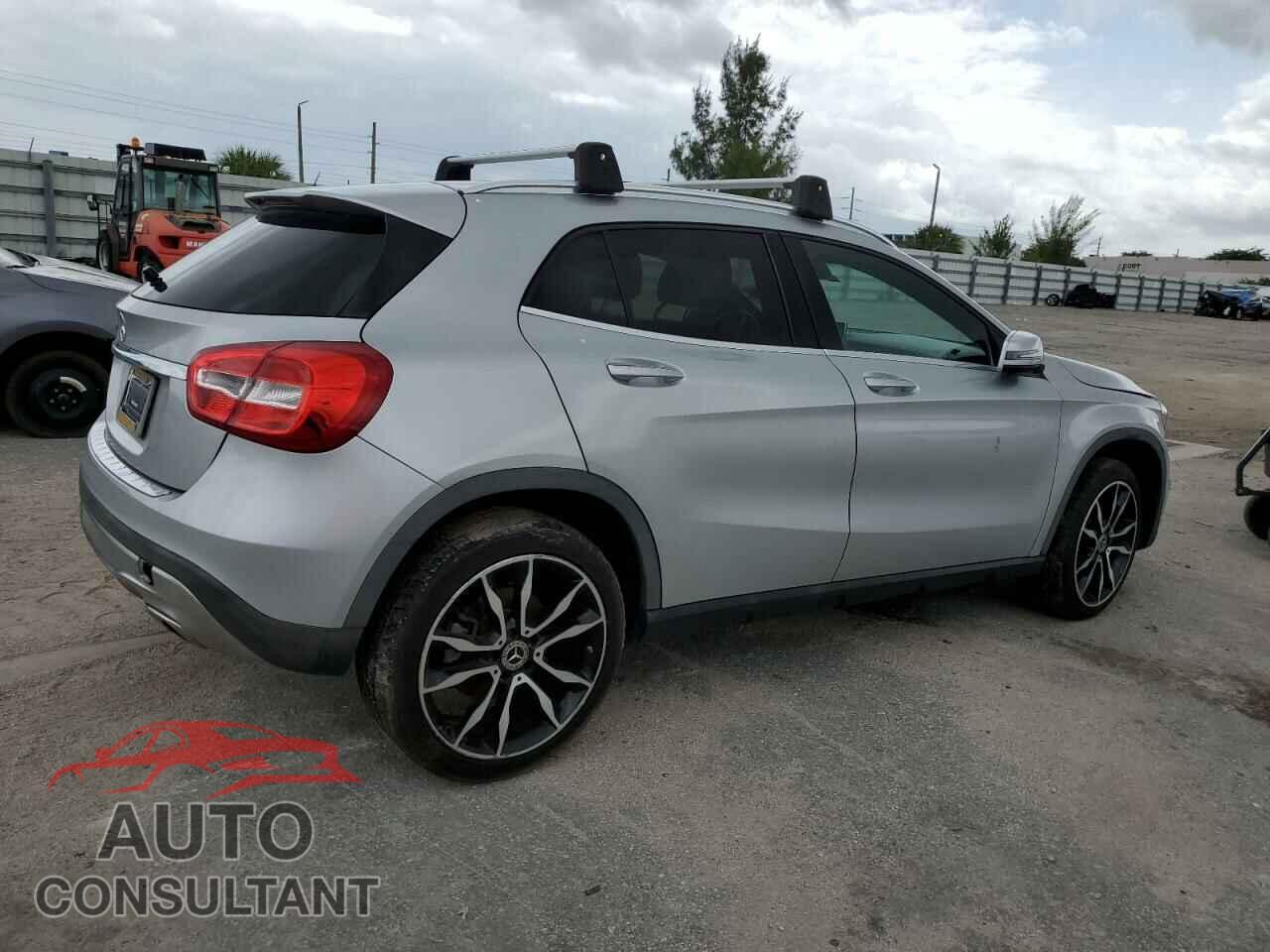 MERCEDES-BENZ GLA-CLASS 2016 - WDCTG4EB0GJ190262