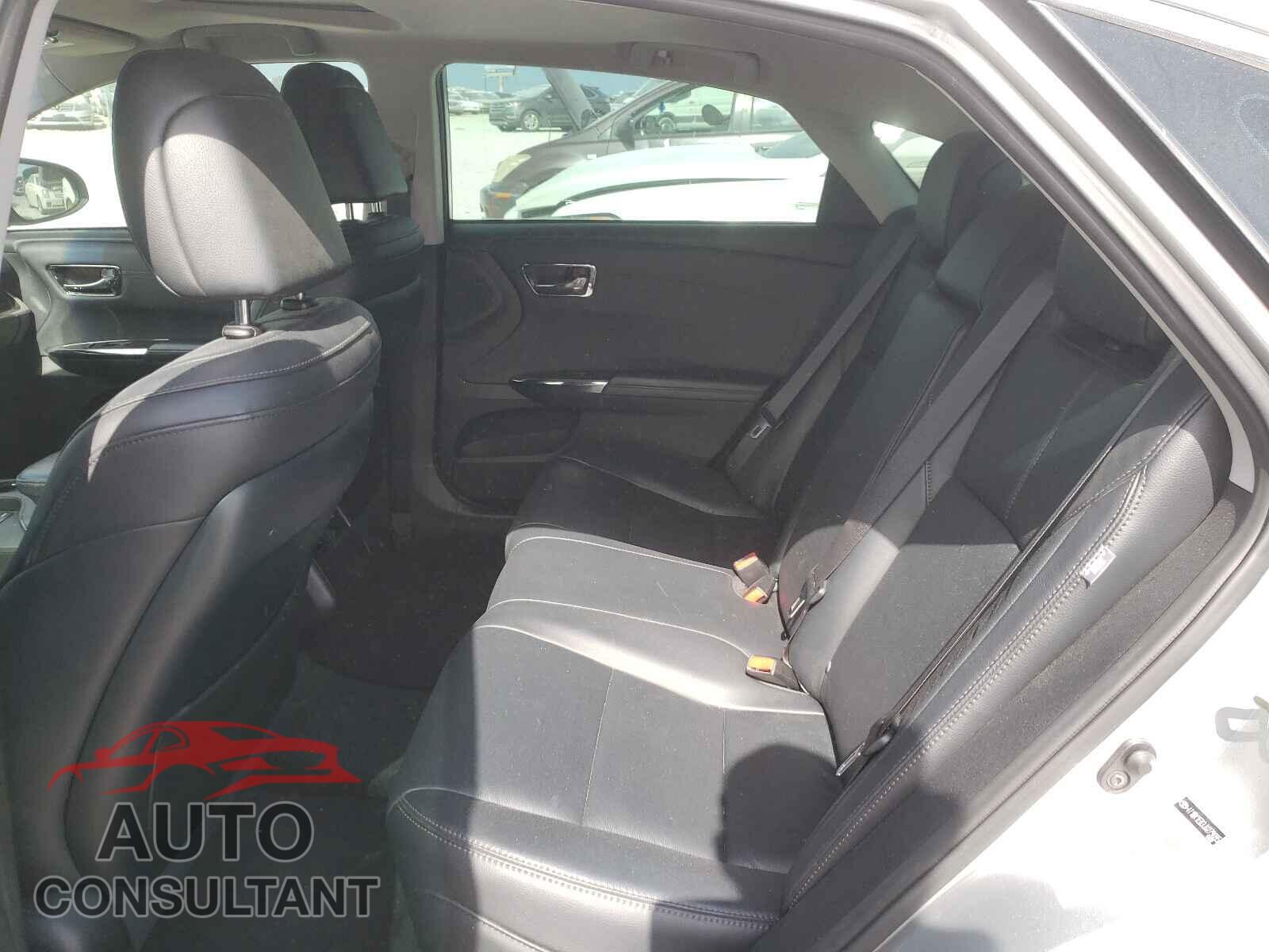 TOYOTA AVALON 2018 - 4T1BK1EB3JU279095
