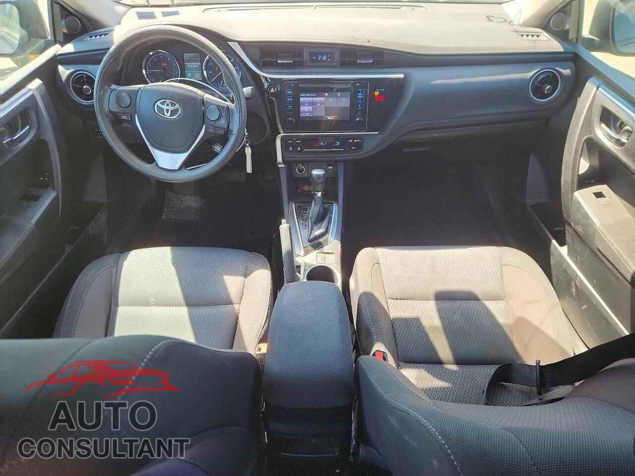 TOYOTA COROLLA 2019 - 2T1BURHEXKC209367