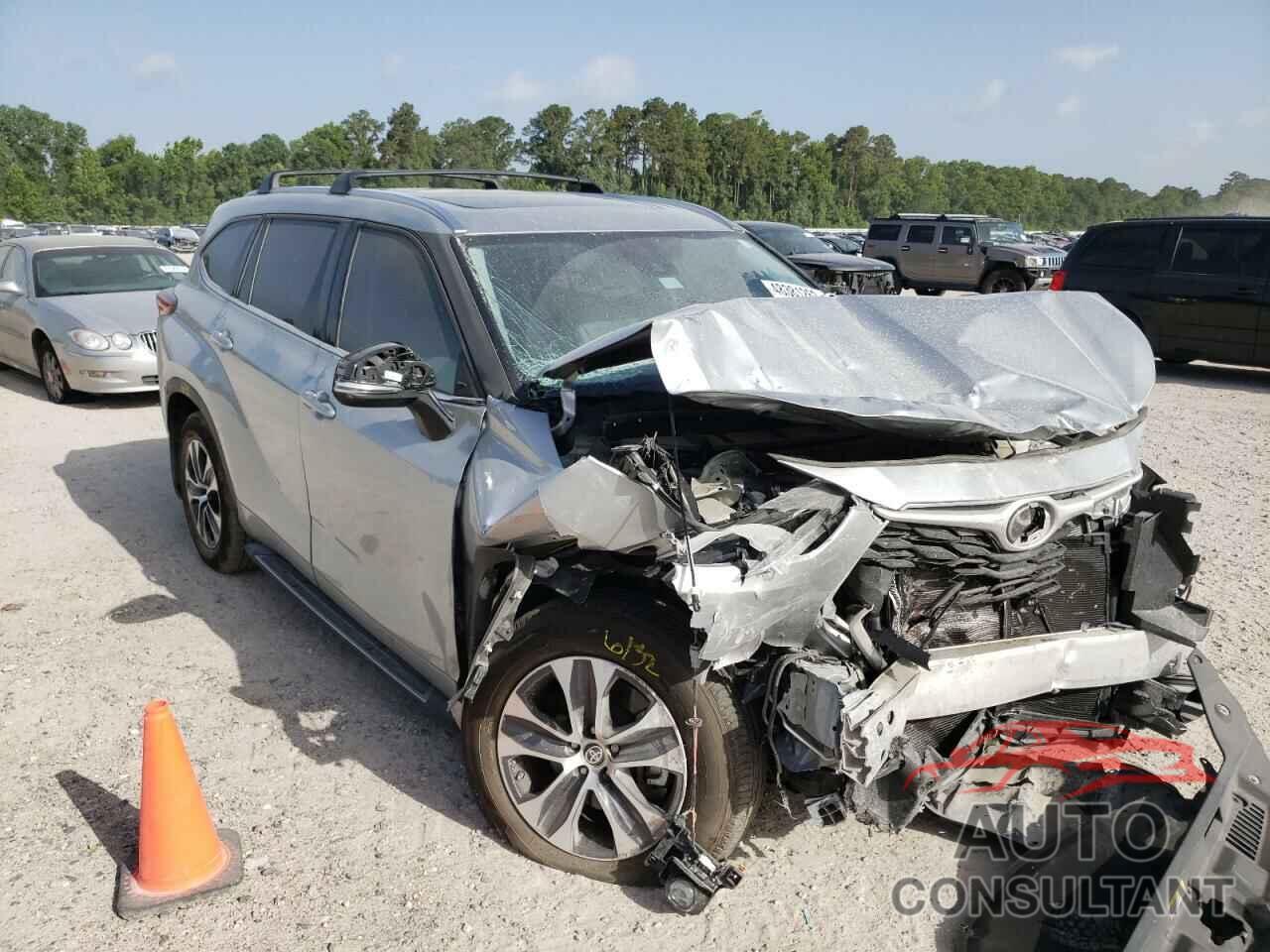TOYOTA HIGHLANDER 2021 - 5TDGZRAH3MS521309