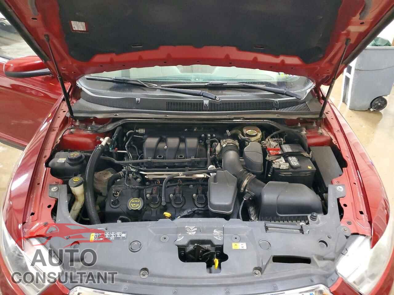 FORD TAURUS 2015 - 1FAHP2E82FG105542