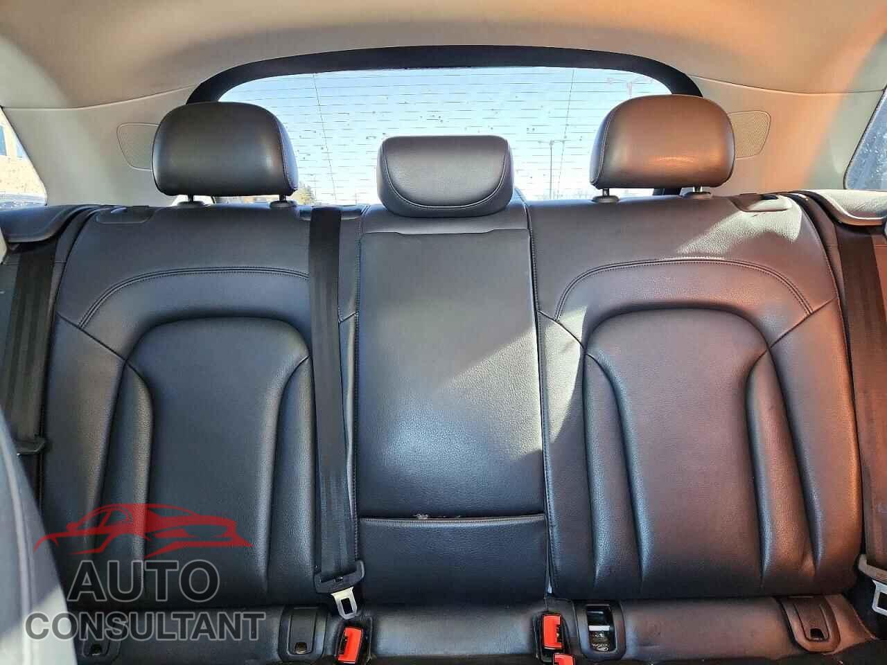 AUDI Q3 2015 - WA1EFCFS8FR013429