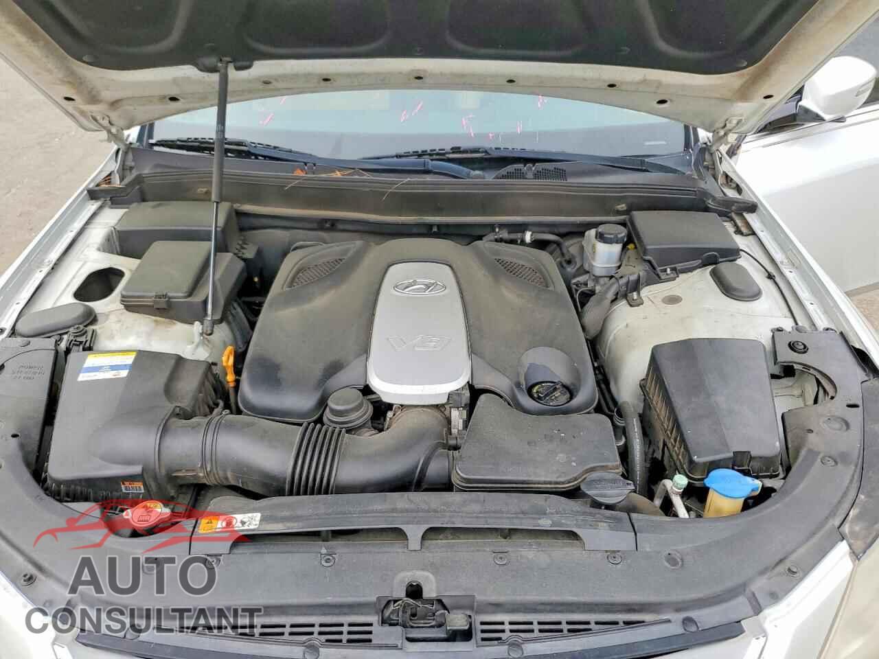 HYUNDAI GENESIS 2012 - KMHGC4DF8CU163449