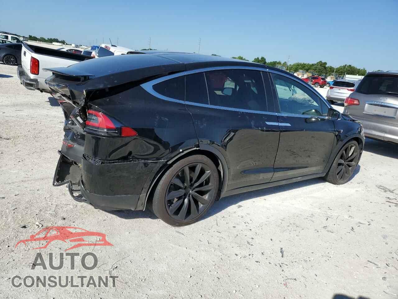 TESLA MODEL X 2018 - 5YJXCBE29JF142216