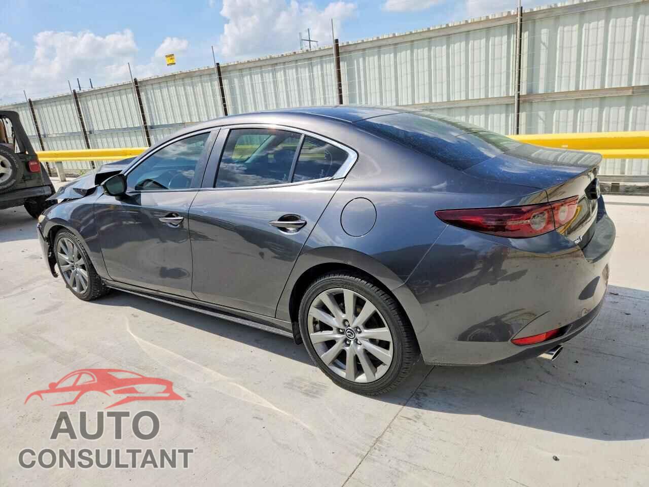 MAZDA 3 2021 - JM1BPABL0M1312871