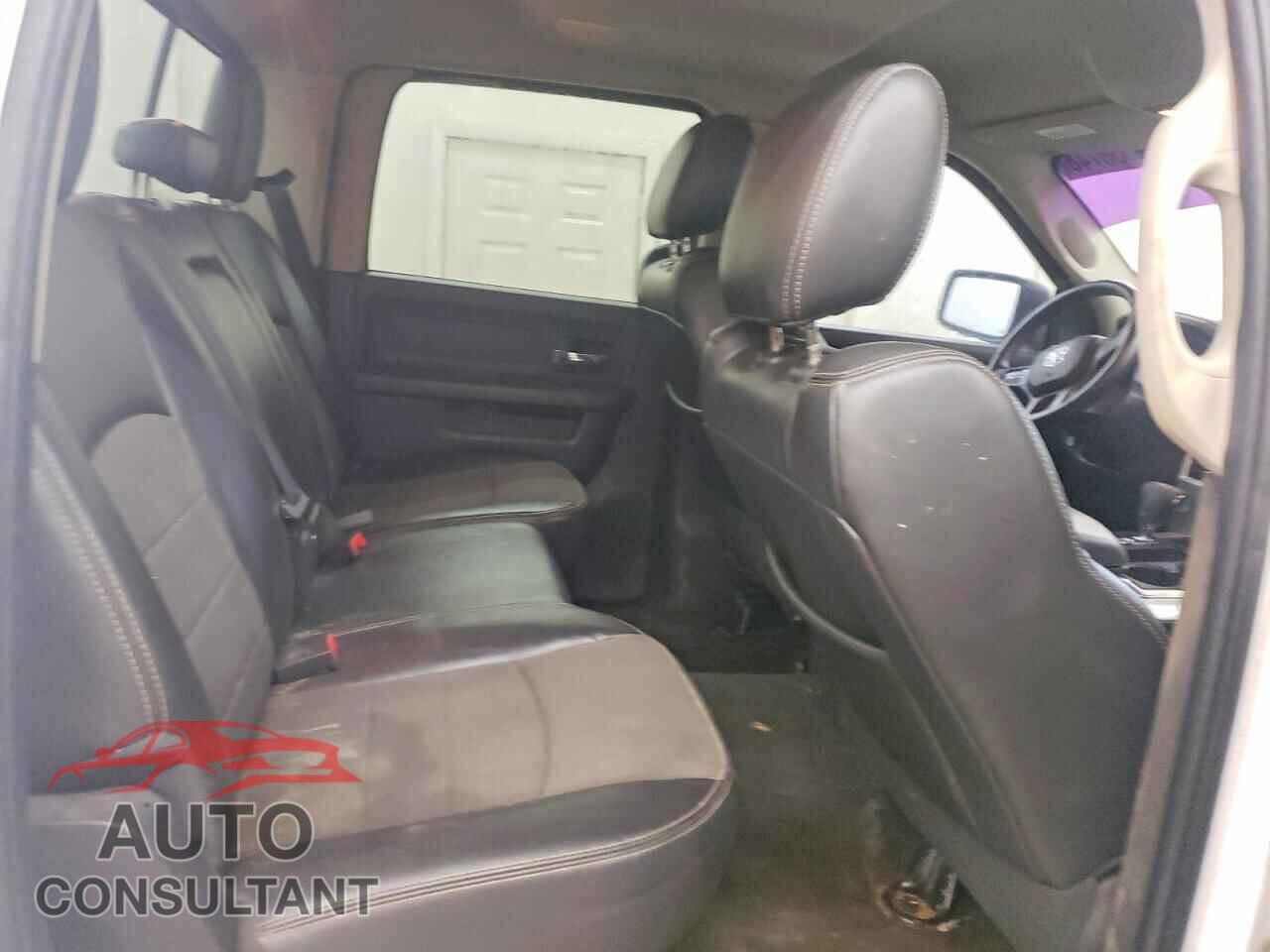 DODGE RAM 1500 2012 - 1C6RD7MT5CS184036