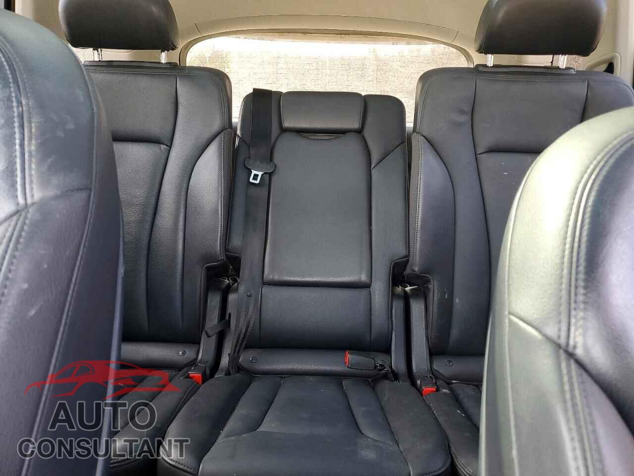 AUDI Q7 2019 - WA1AAAF78KD010325