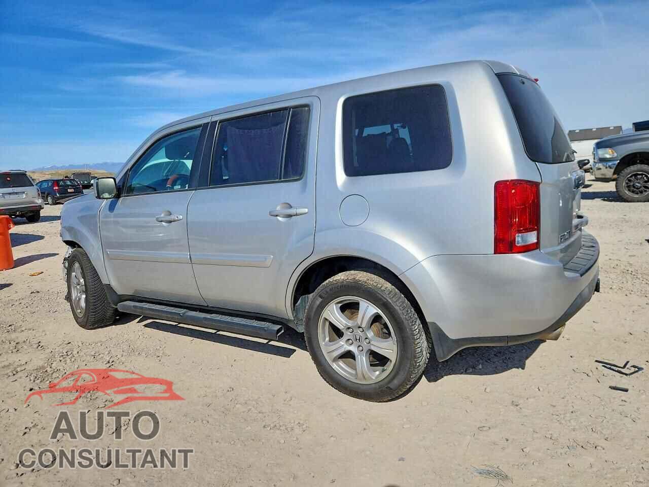 HONDA PILOT 2013 - 5FNYF4H65DB002545