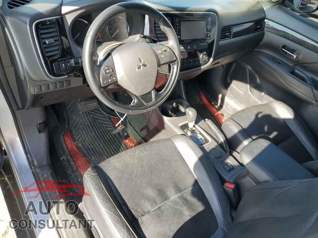 MITSUBISHI OUTLANDER 2016 - JA4AD3A38GZ054360