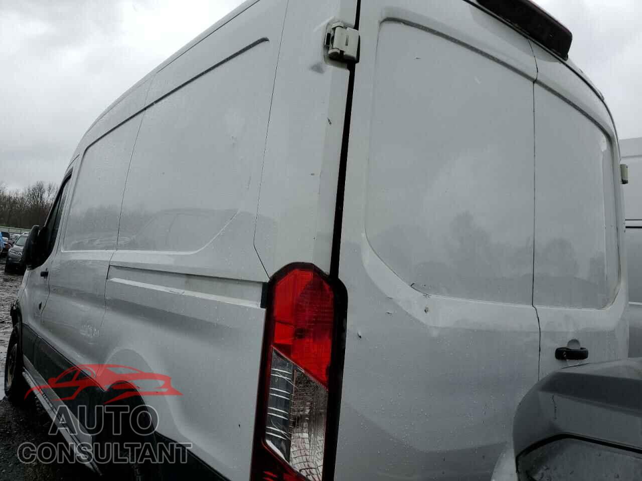 FORD TRANSIT 2019 - 1FTYR1CMXKKA20258