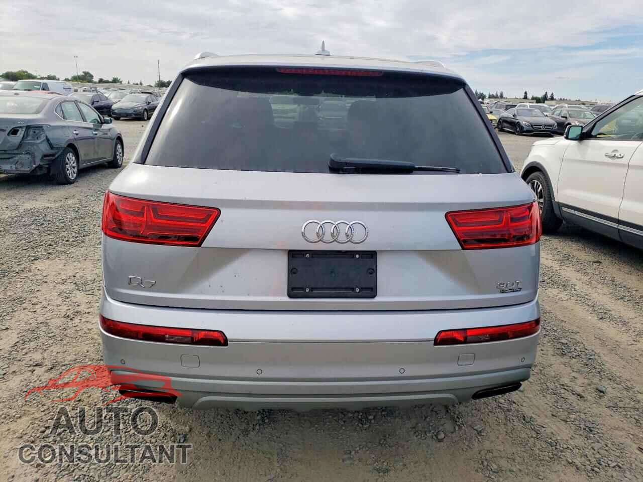 AUDI Q7 2017 - WA1AAAF70HD003930