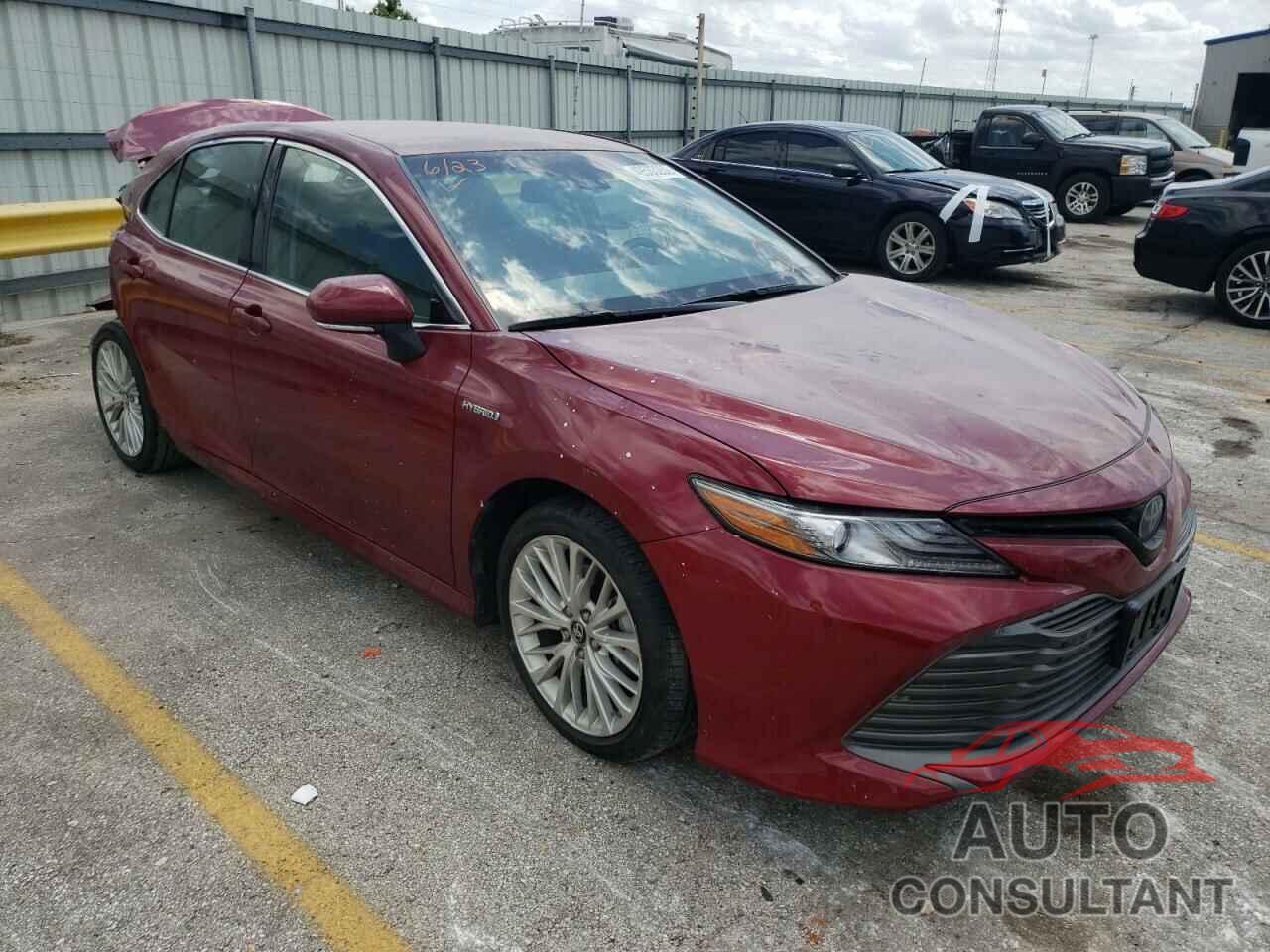 TOYOTA CAMRY 2018 - 4T1B21HK6JU503973