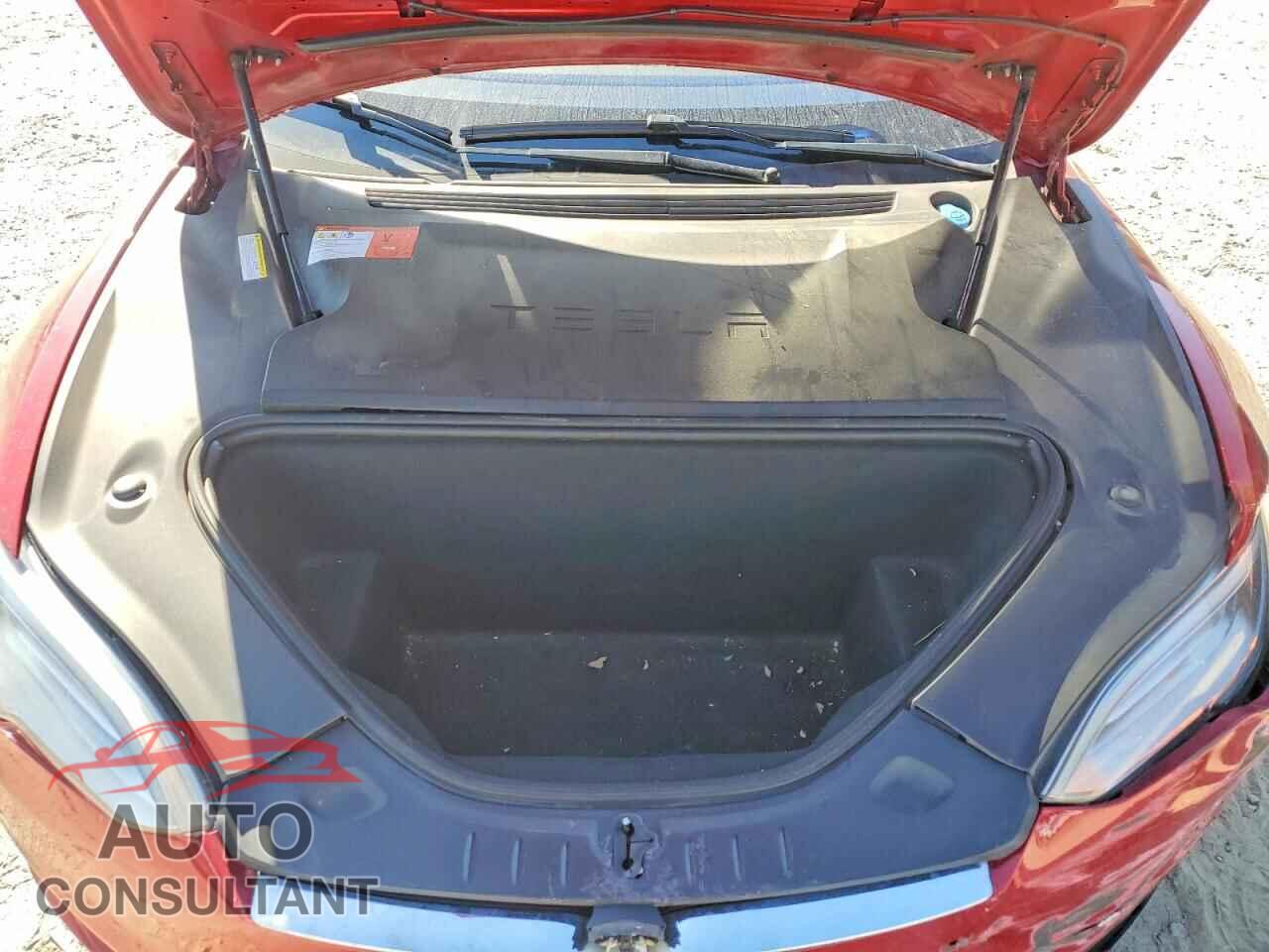TESLA MODEL S 2016 - 5YJSA1E12GF174838